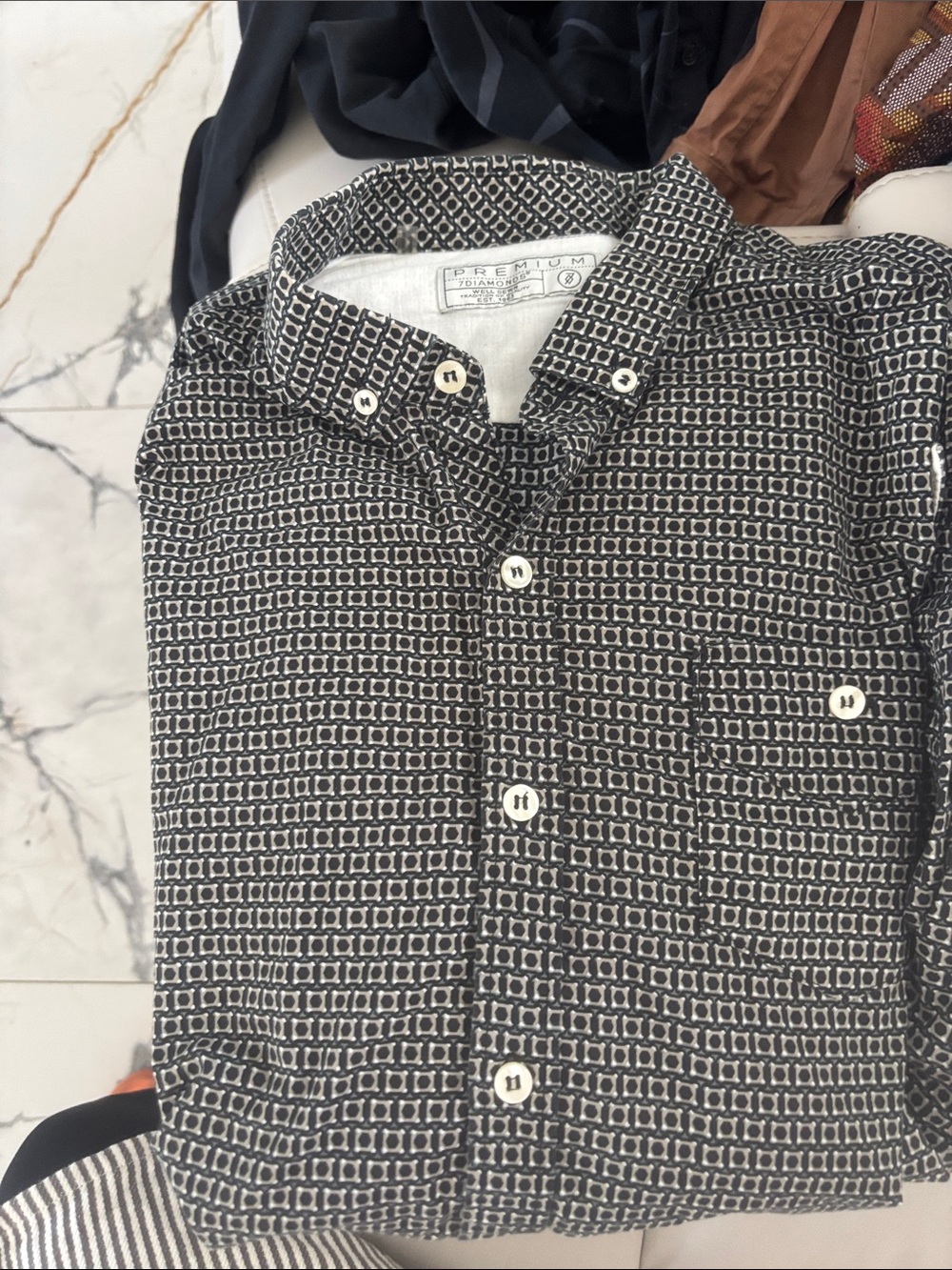 7 Diamonds Black and White Geometric Button-Down Shirt
